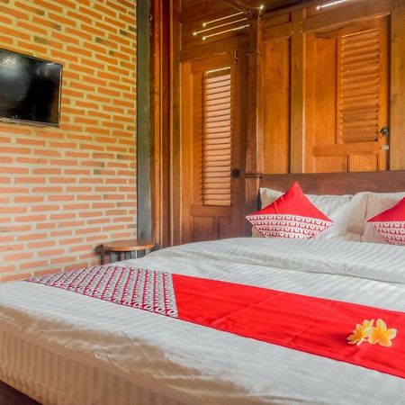 Hotel Batukaras Kalaras Exteriér fotografie
