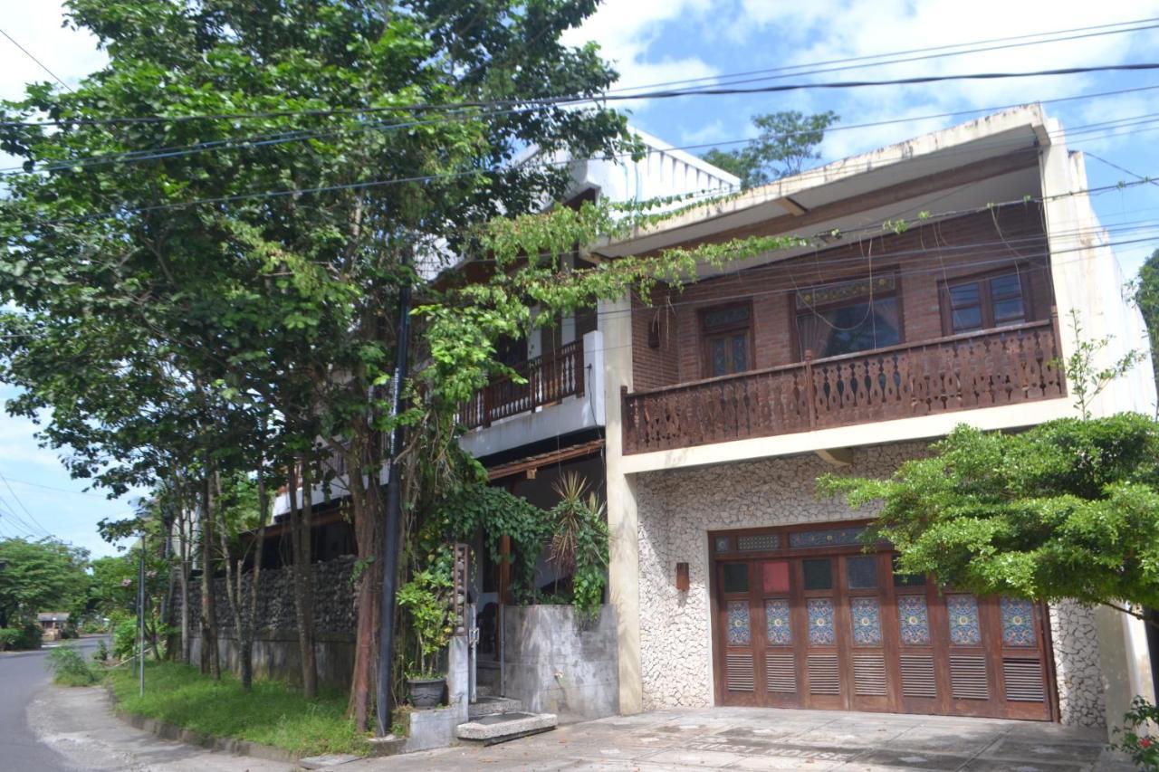 Hotel Batukaras Kalaras Exteriér fotografie
