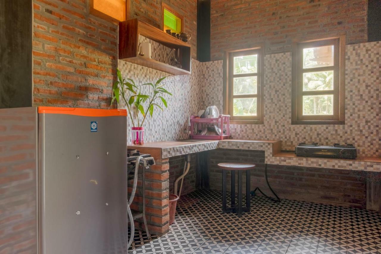 Hotel Batukaras Kalaras Exteriér fotografie